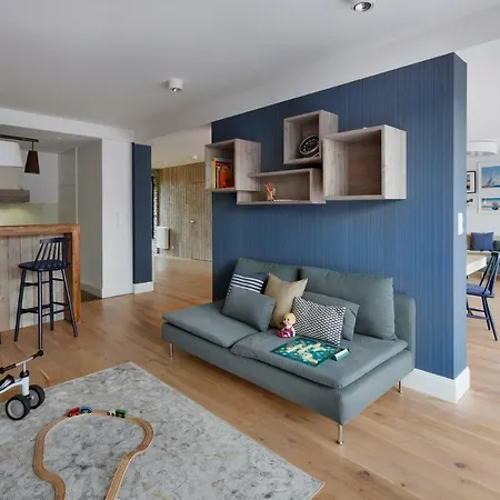 Klonova アパートホテル 4*