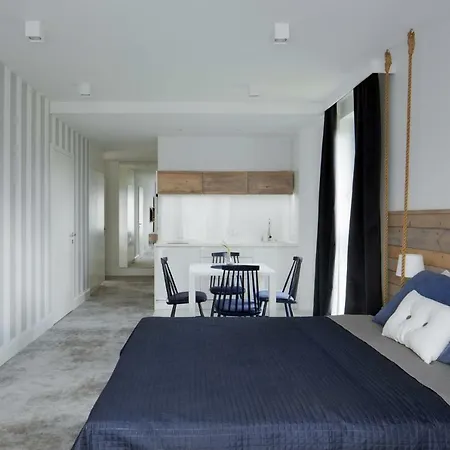 アパートホテル Klonova