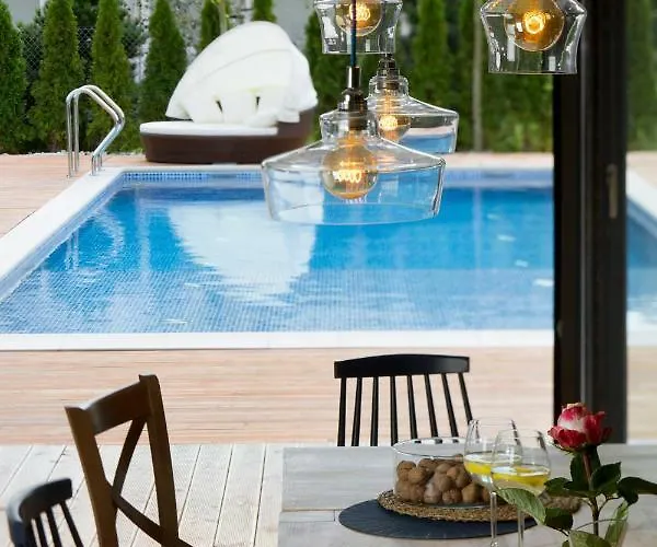 Klonova شقة فندقية Białogóra